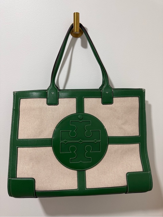 Tory Burch Handbags - Tory Burch canvas and leather green and neutral oversized